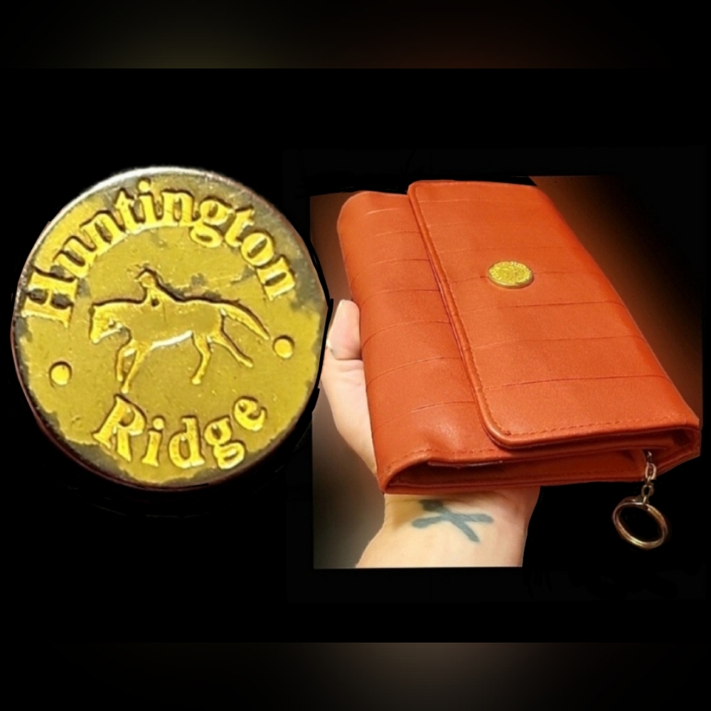 Vtg 80s Huntington Ridge red ribbed gold hardware huge oversized wallet NWOT